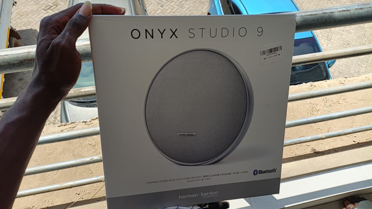 Harman Kardon Onyx Studio 9
